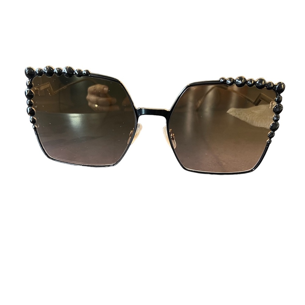 Fendi sunglasses
FF 0259/S 2O5/53